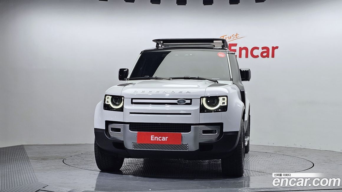 Land Rover Defender 2022