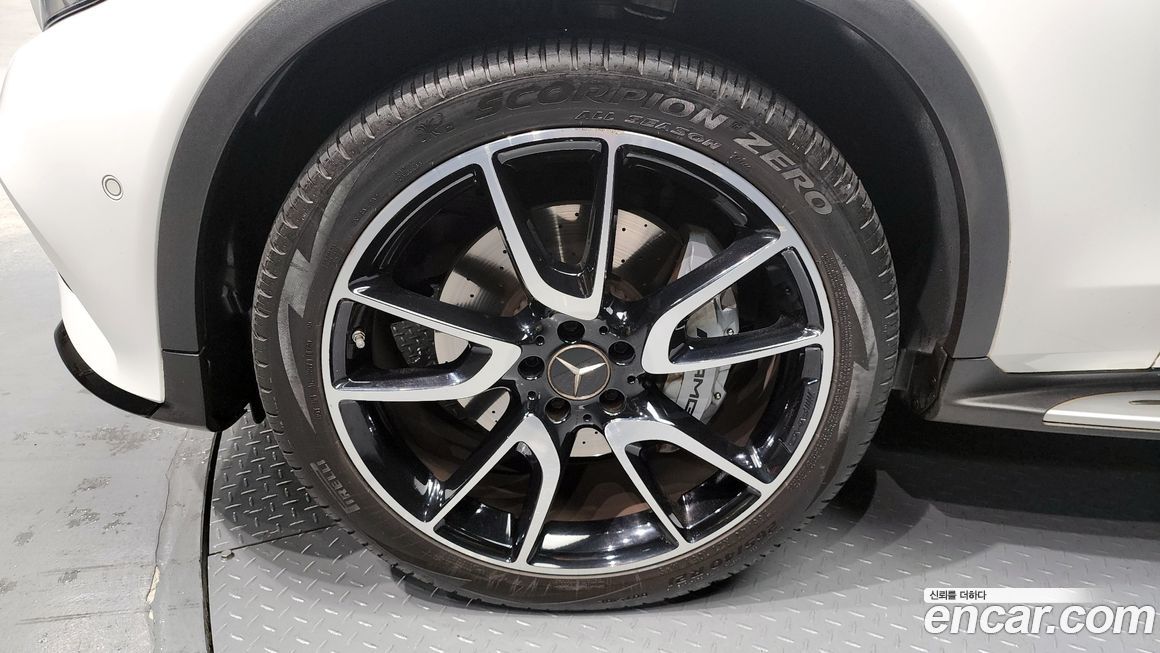 Mercedes-Benz GLC-Class 2019