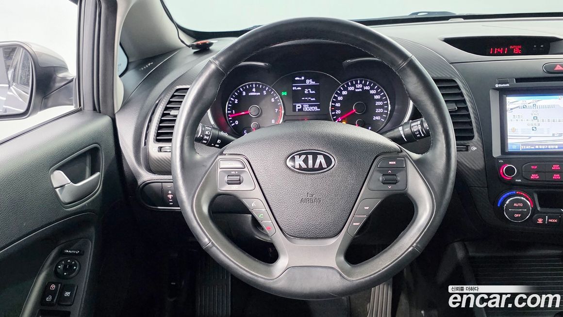 Kia K3 2015