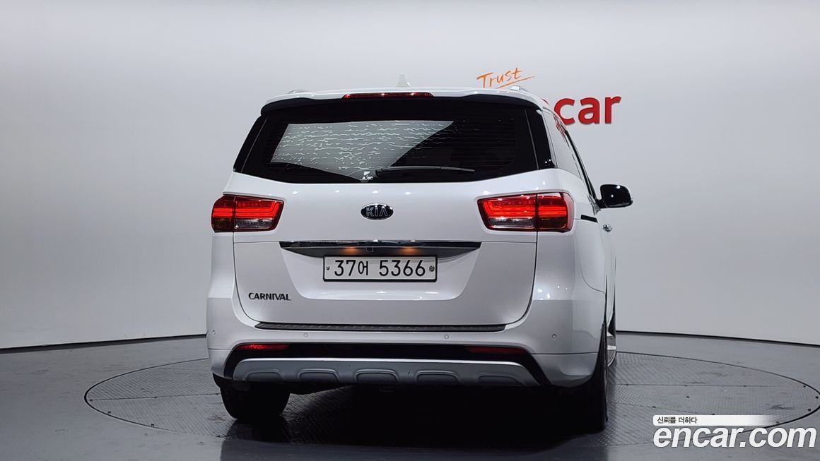Kia Canival 2018