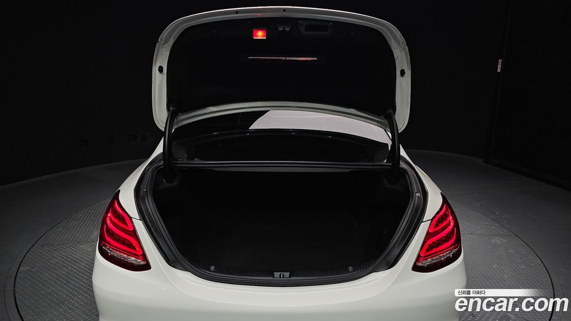 Mercedes-Benz C-Class 2017