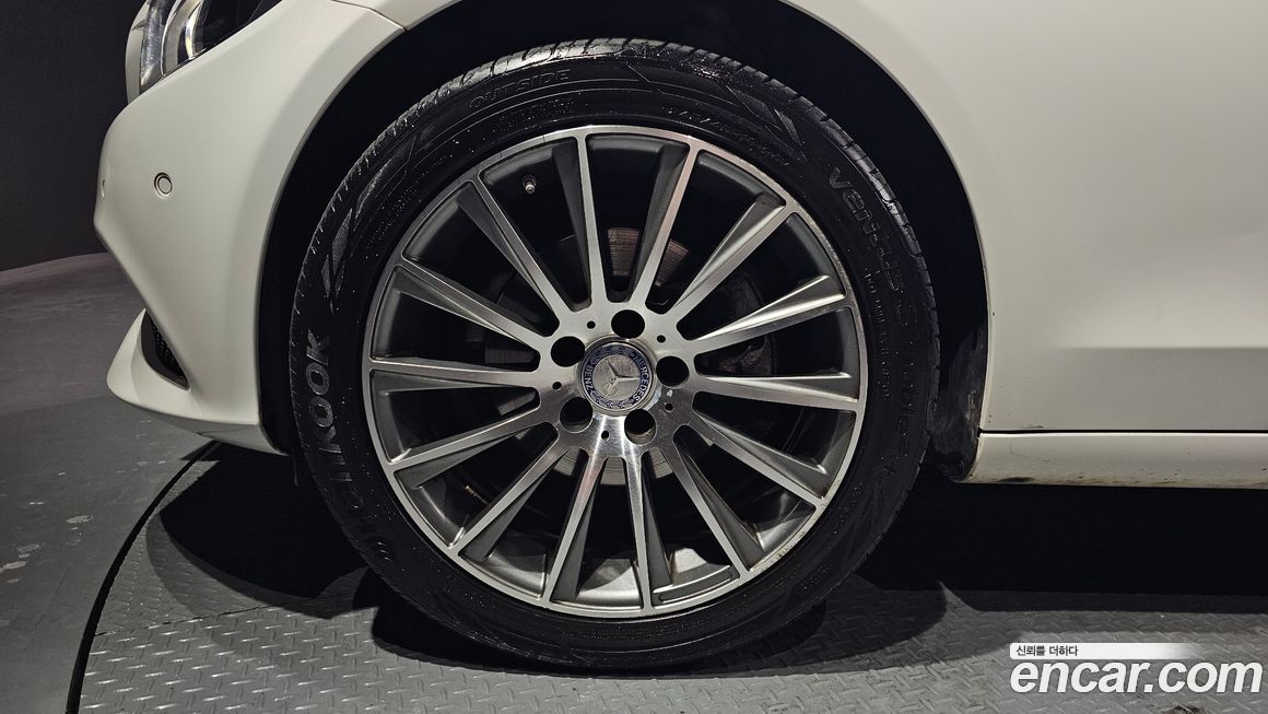 Mercedes-Benz C-Class 2017