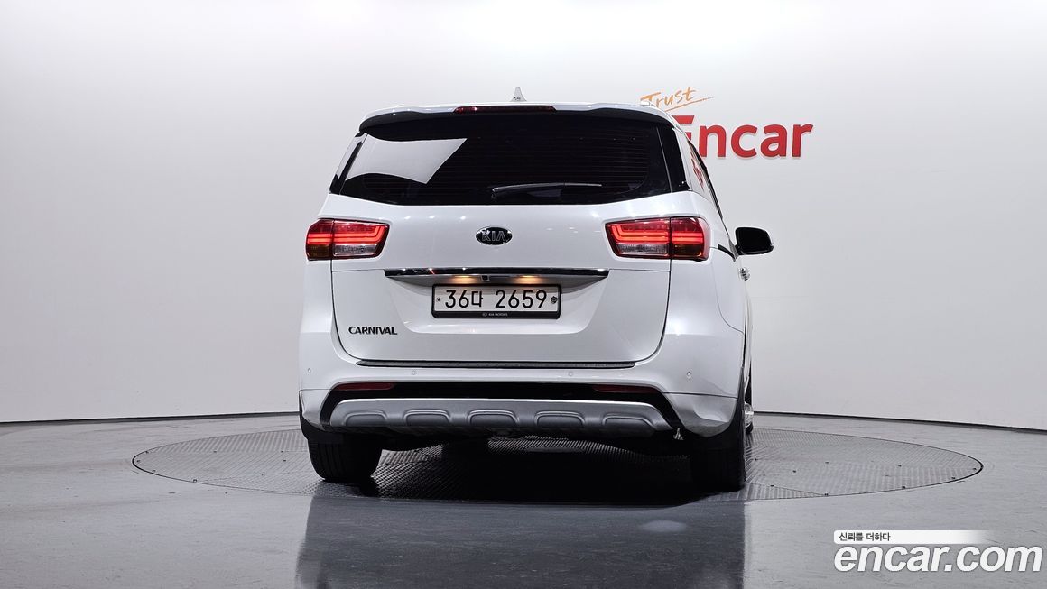 Kia Canival 2017