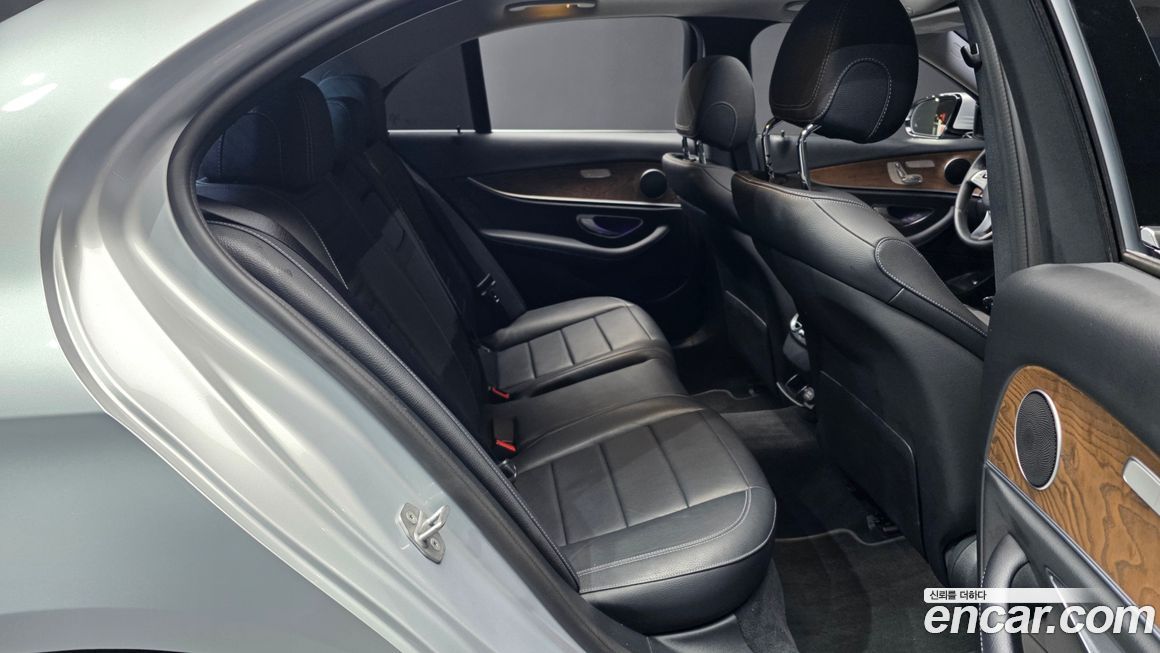 Mercedes-Benz E-Class 2018