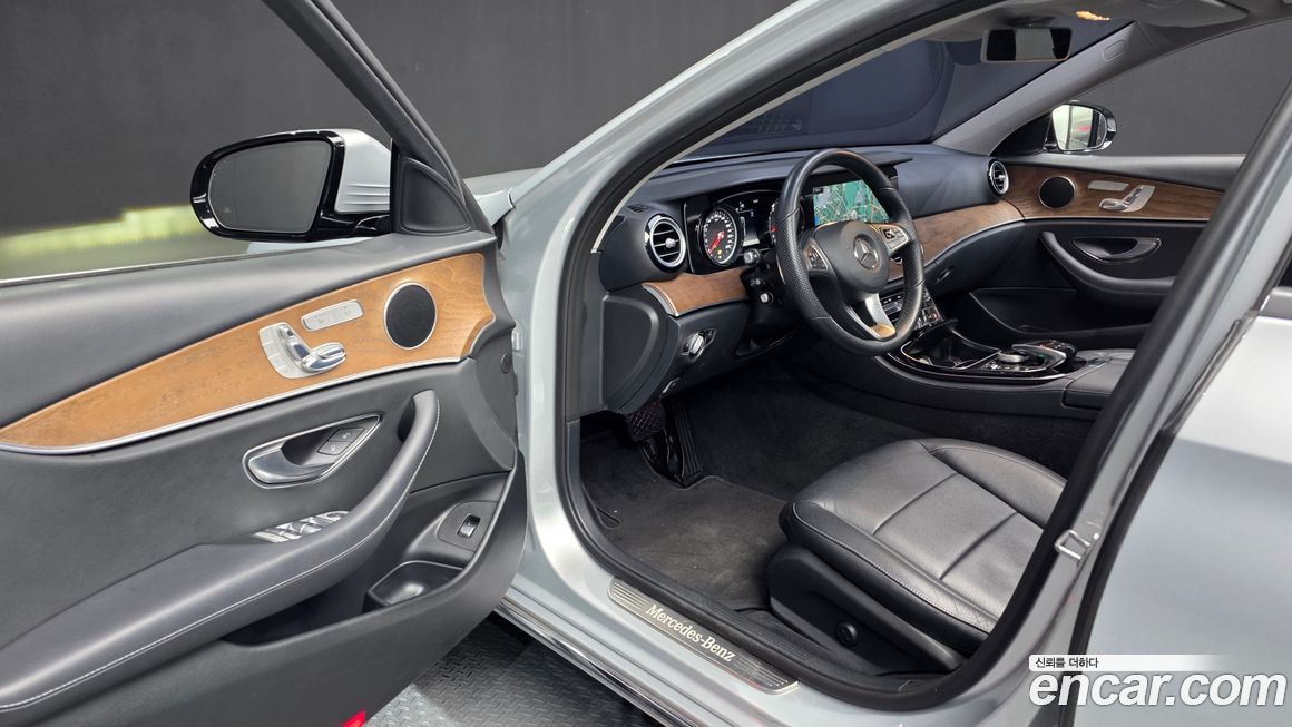 Mercedes-Benz E-Class 2018