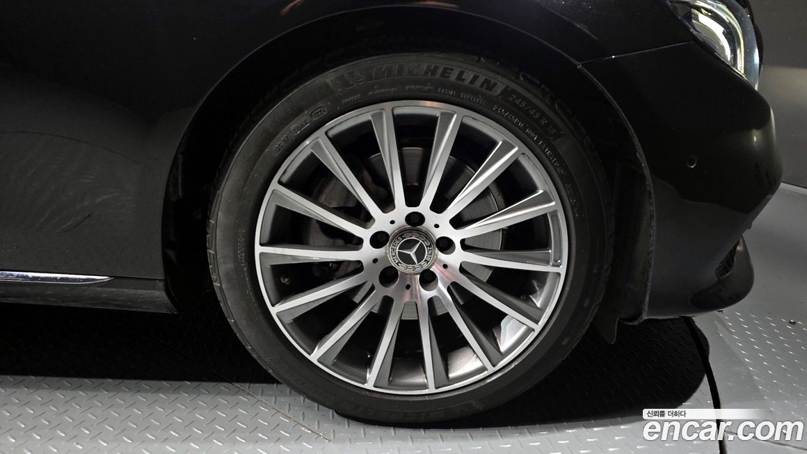 Mercedes-Benz E-Class 2018