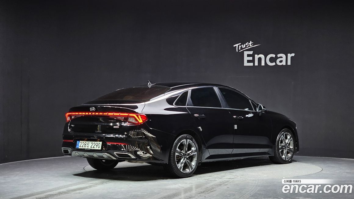 Kia K5 2021