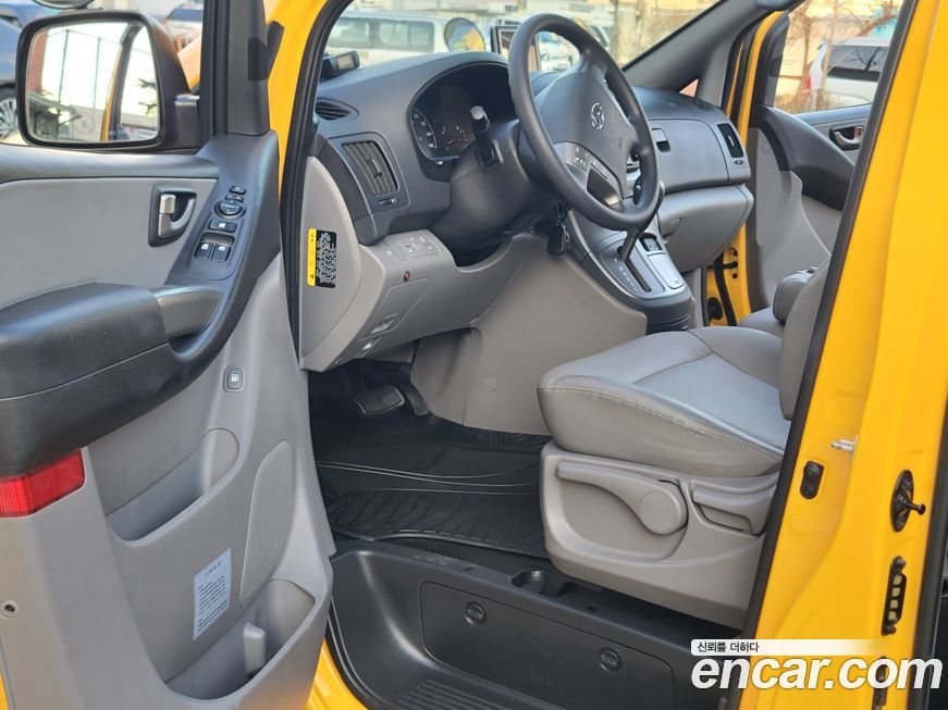 Hyundai Starex 2019