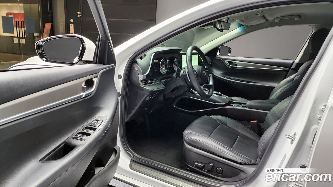 Hyundai Grandeur 2021