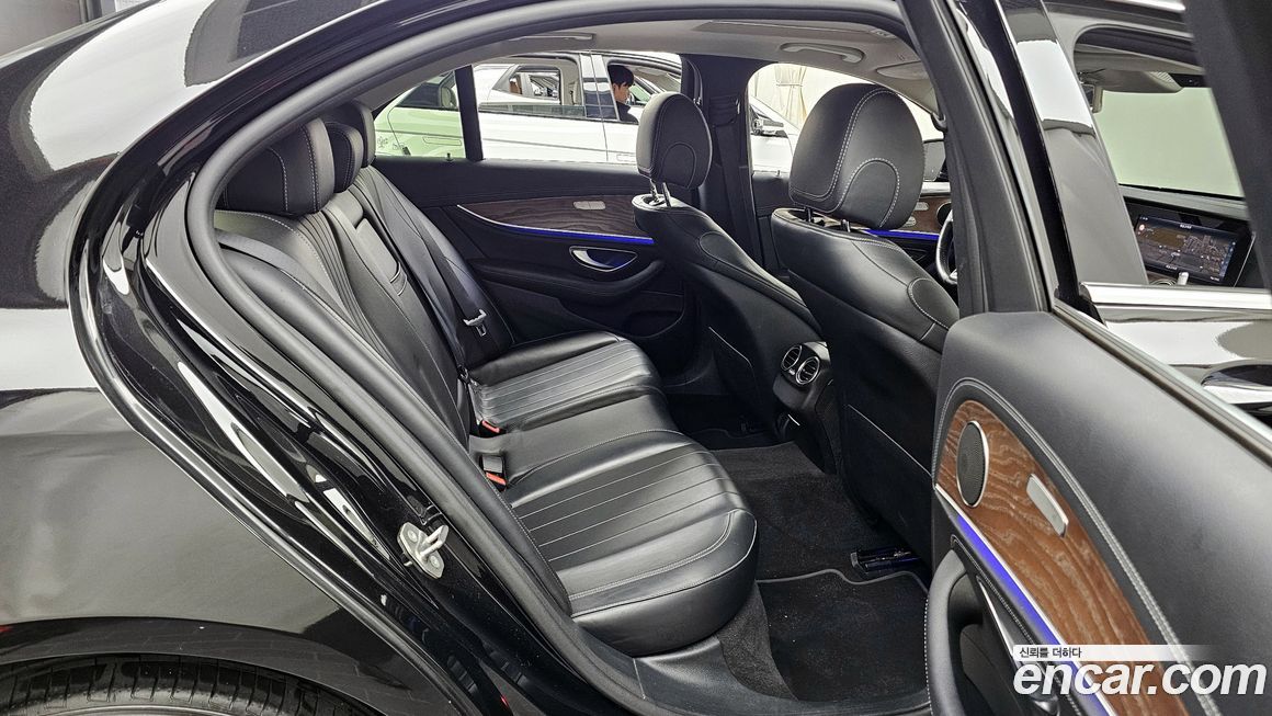 Mercedes-Benz E-Class 2017