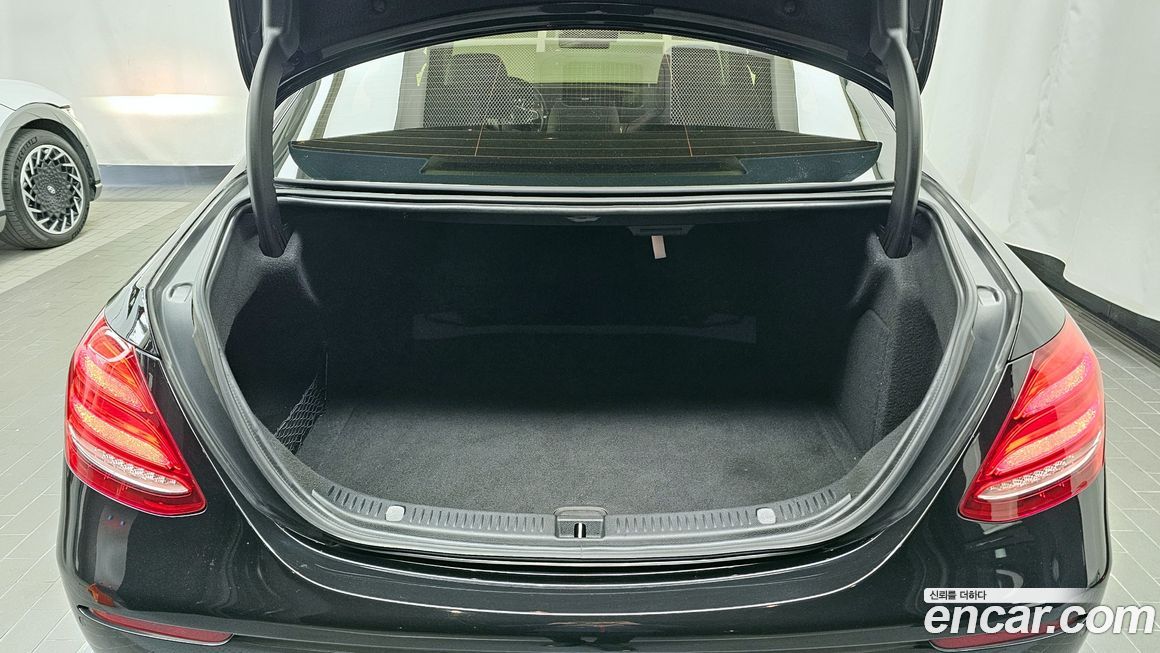 Mercedes-Benz E-Class 2017