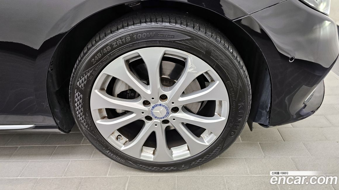 Mercedes-Benz E-Class 2017