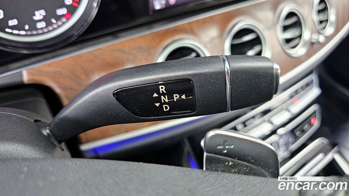 Mercedes-Benz E-Class 2017