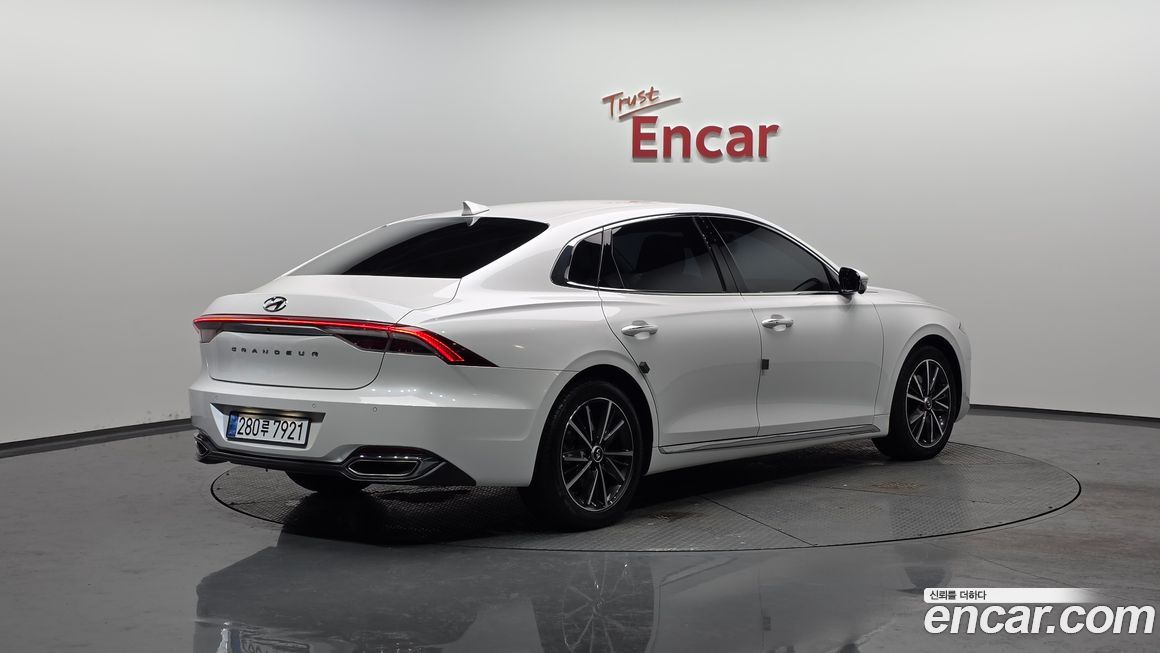 Hyundai Grandeur 2021