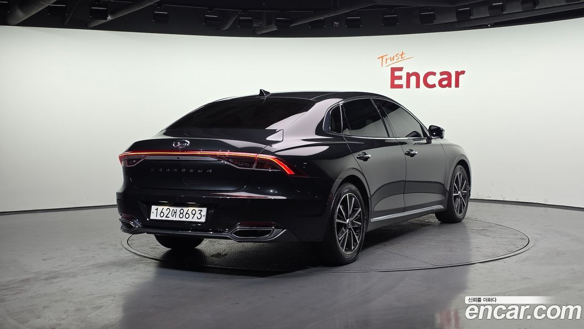 Hyundai Grandeur 2022