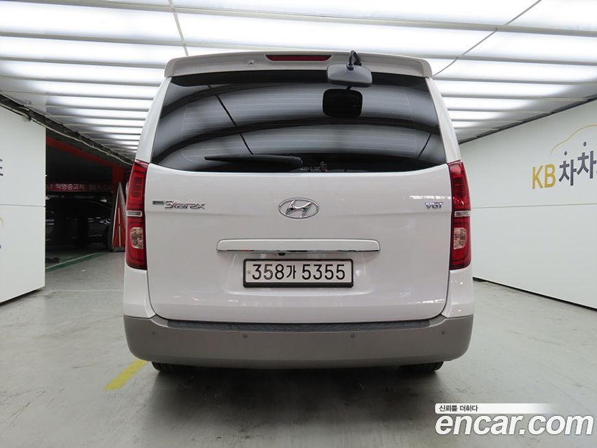 Hyundai Starex 2021