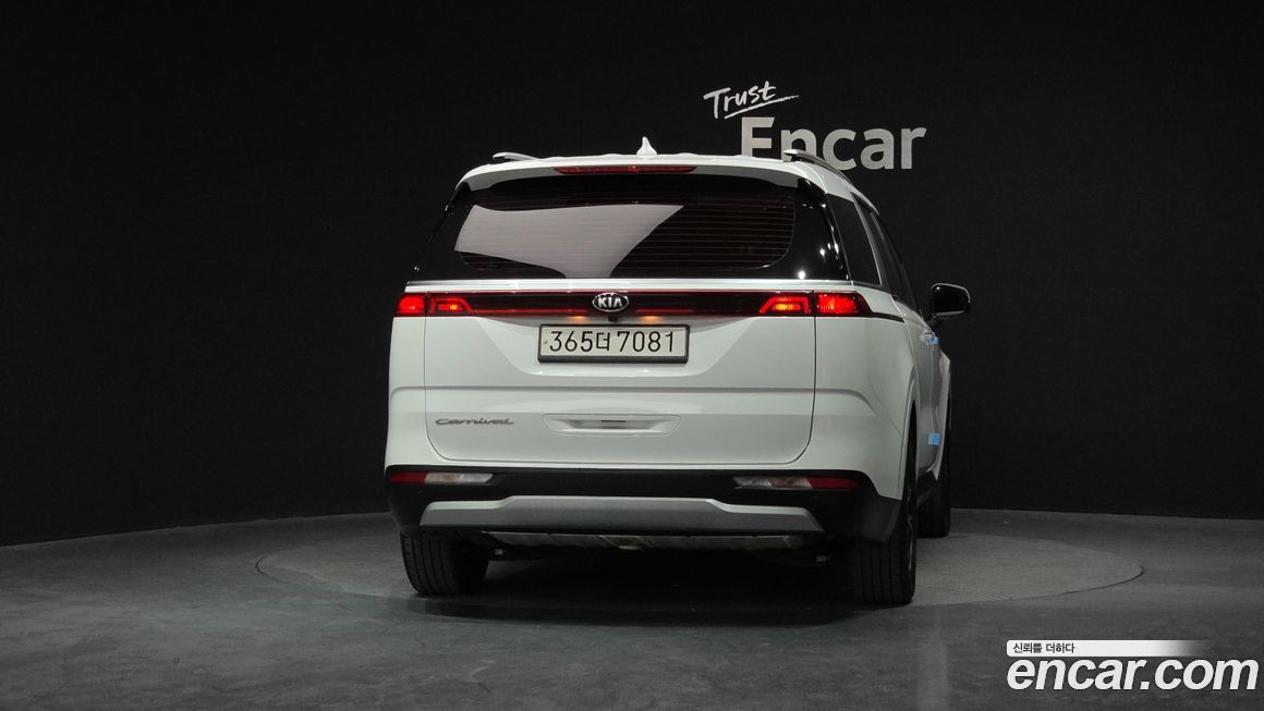 Kia Canival 2021