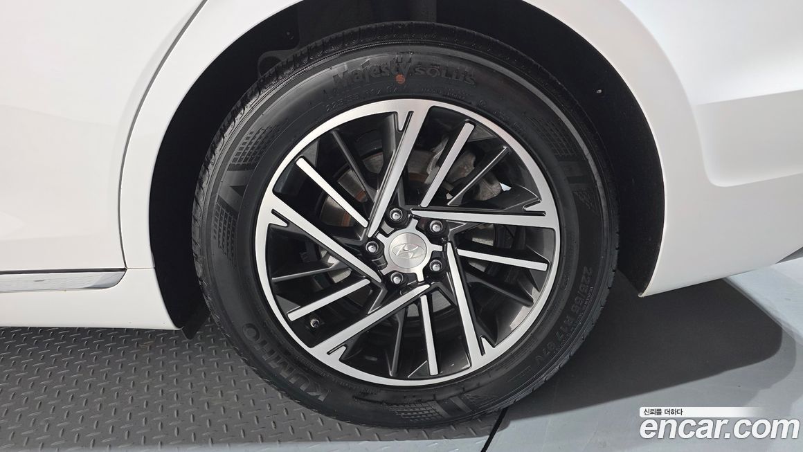 Hyundai Grandeur 2021