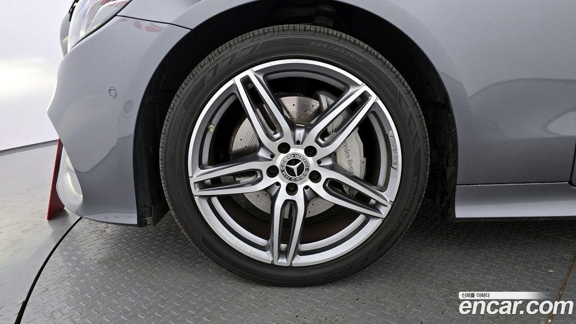 Mercedes-Benz E-Class 2018