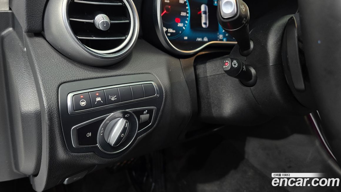 Mercedes-Benz C-Class 2021