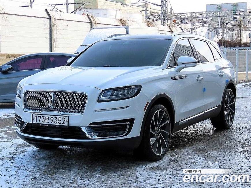 Lincoln Nautilus 2020