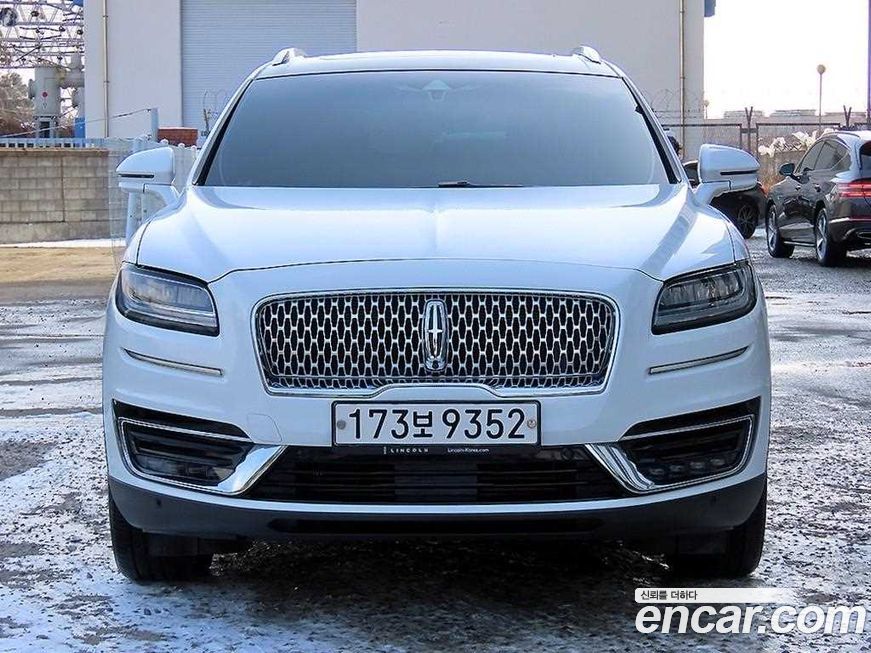 Lincoln Nautilus 2020