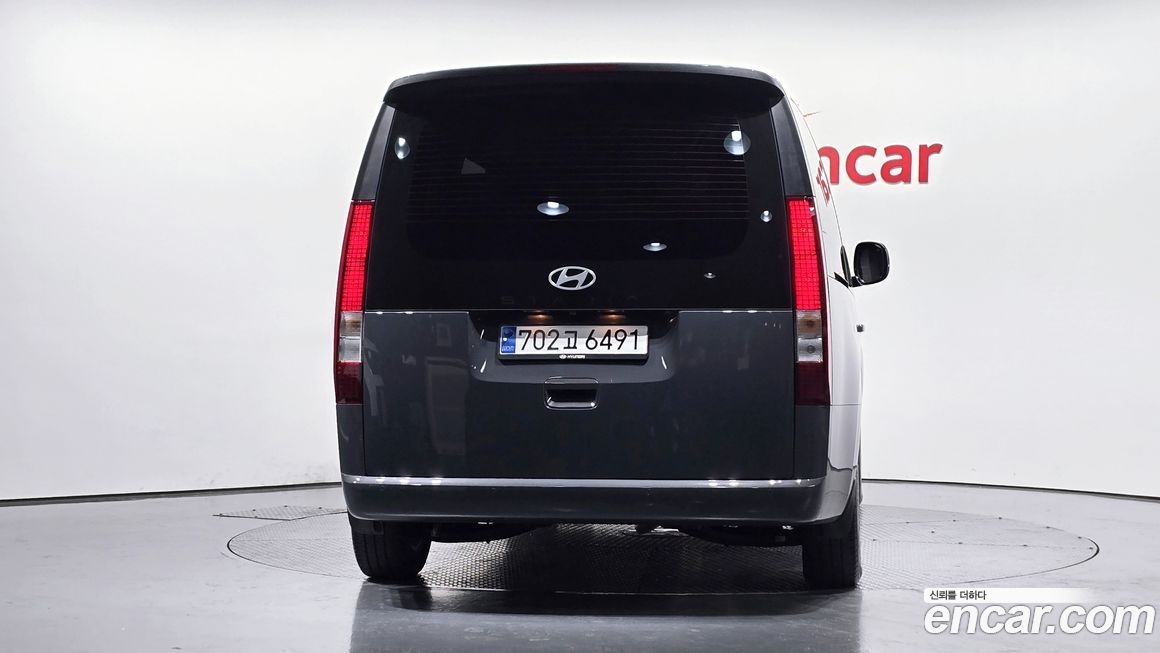 Hyundai Staria 2025