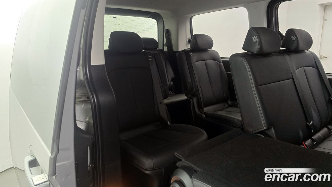 Hyundai Staria 2025