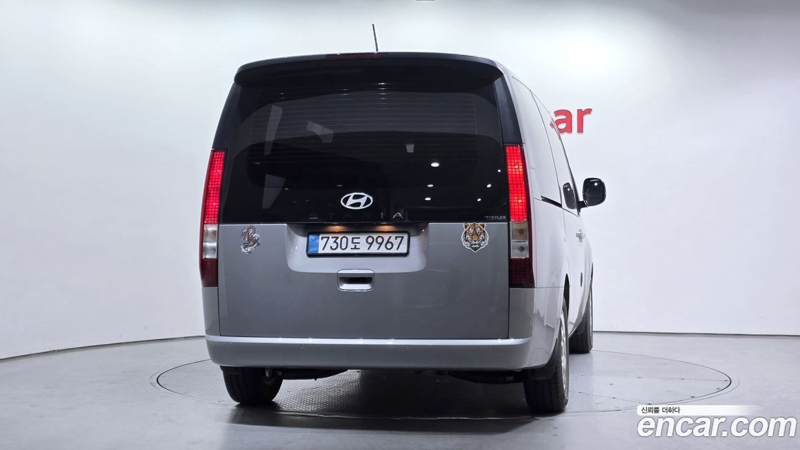 Hyundai Staria 2025