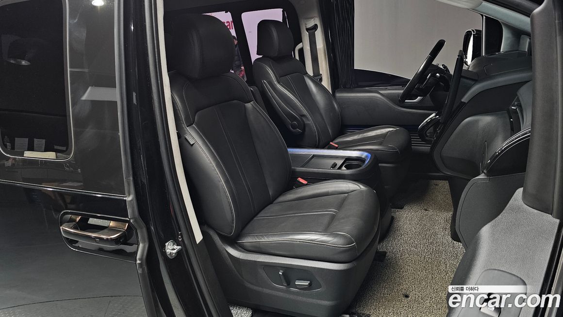 Hyundai Staria 2022
