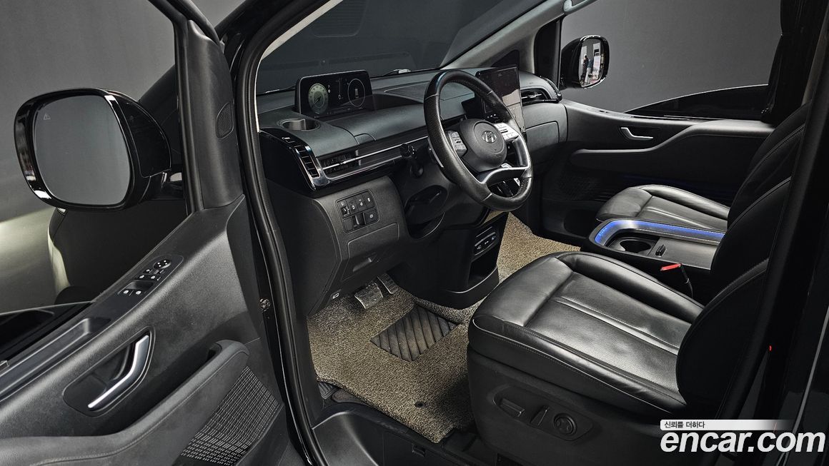 Hyundai Staria 2022