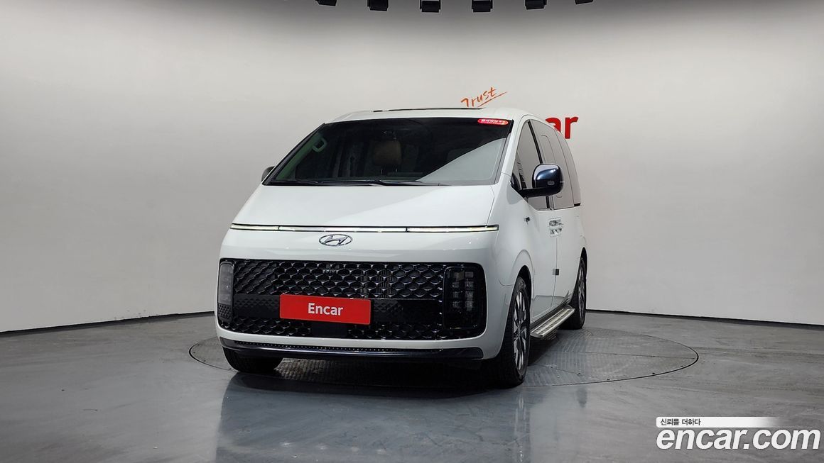 Hyundai Staria 2024