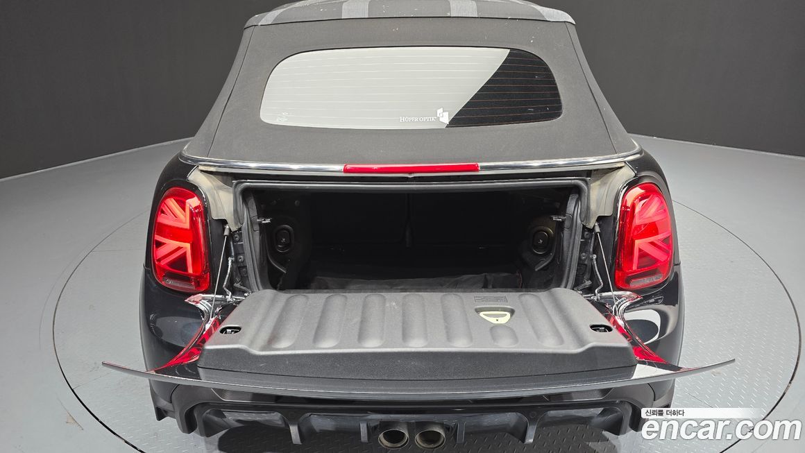 Mini Cooper Convertible 2024