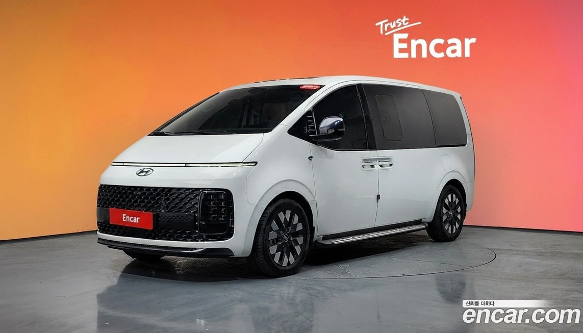 Hyundai Staria 2024