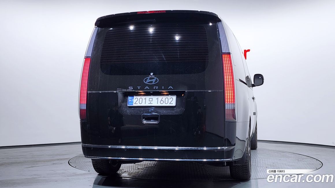 Hyundai Staria 2025