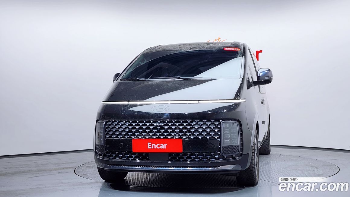 Hyundai Staria 2025