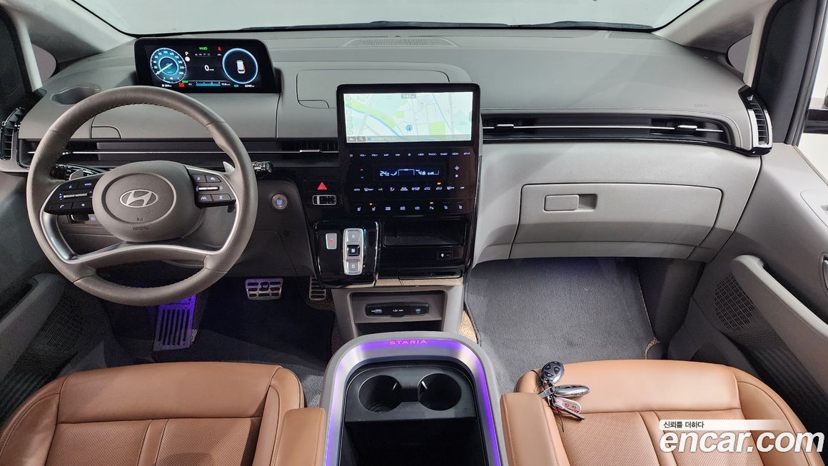 Hyundai Staria 2025