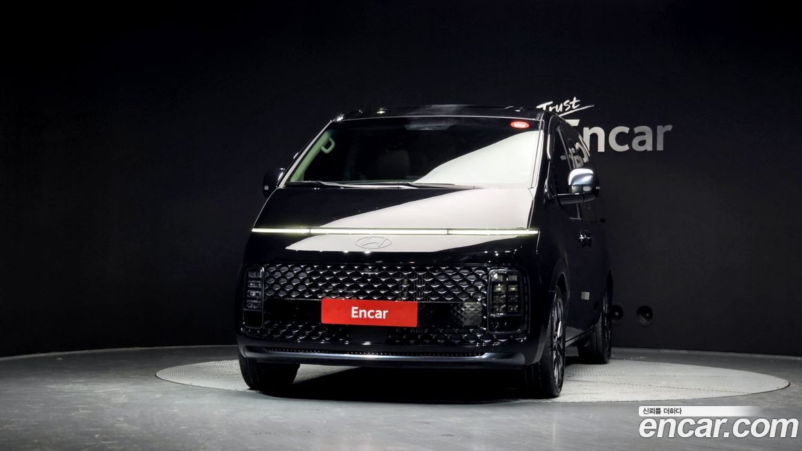 Hyundai Staria 2025