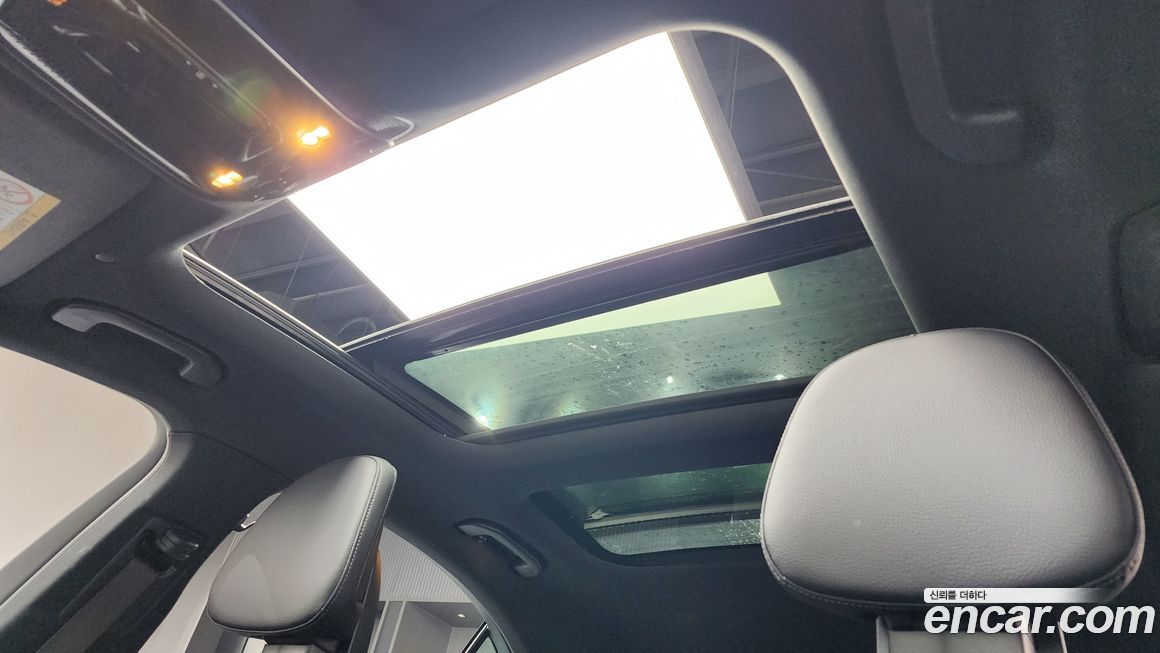 Mercedes-Benz C-Class 2025