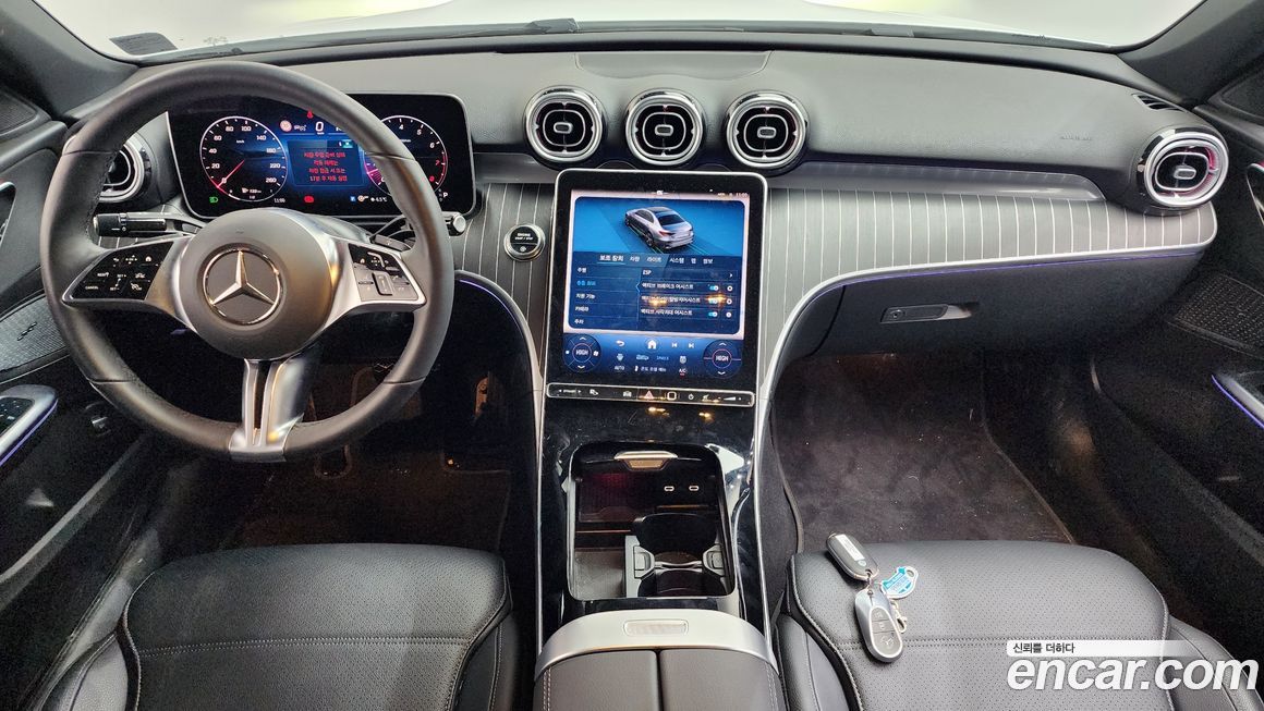 Mercedes-Benz C-Class 2025