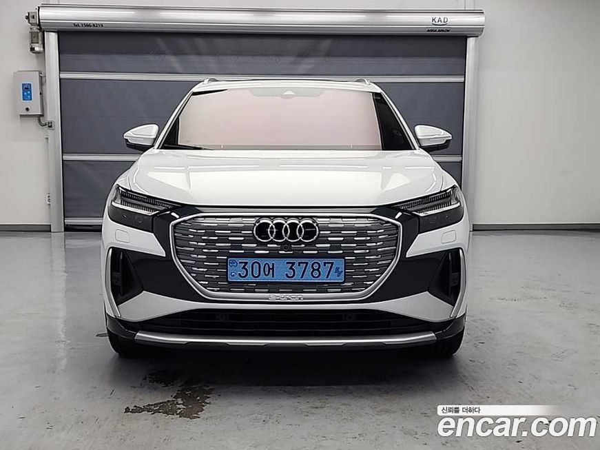 Audi Q4 e-tron 2025
