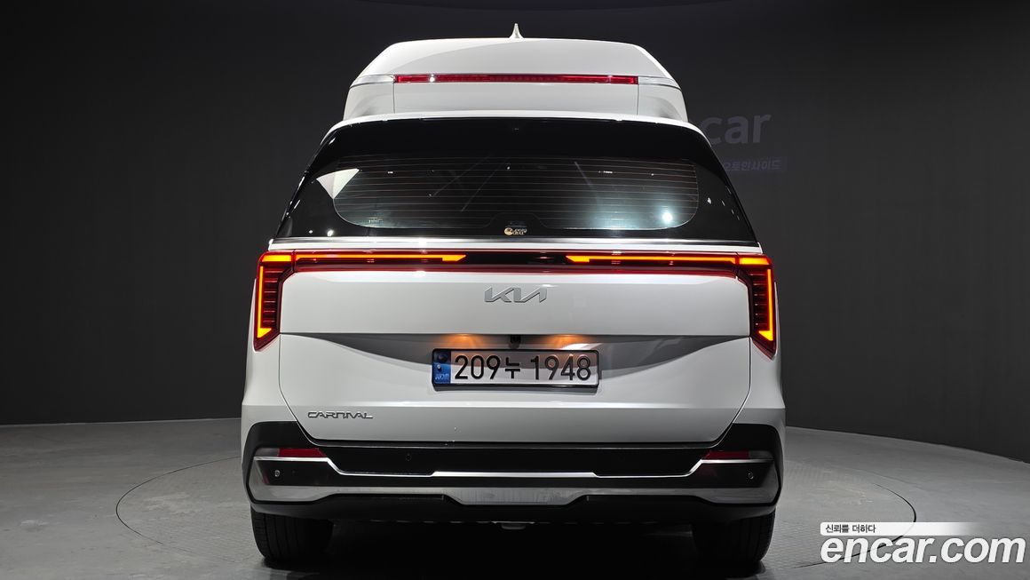 Kia Canival 2024