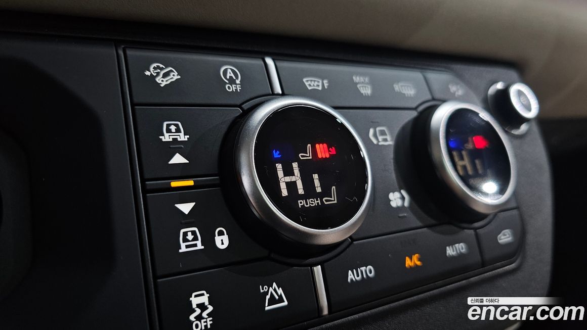 Land Rover Defender 2022