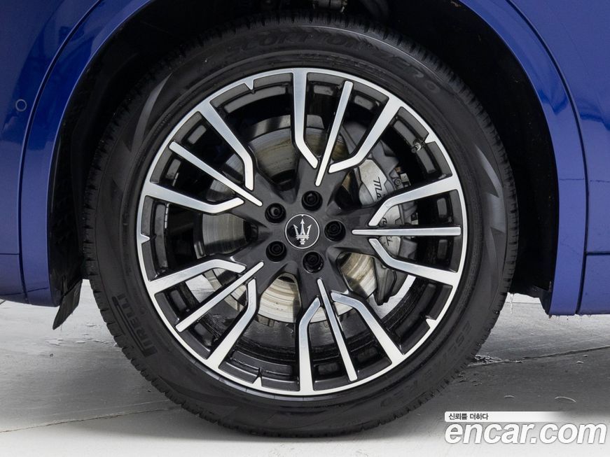 Maserati Grecale 2024