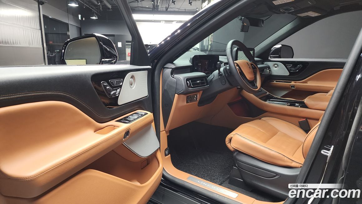 Lincoln Aviator 2025