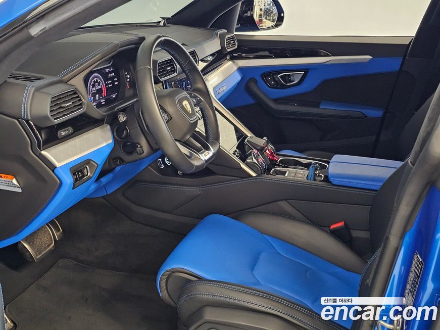 Lamborghini Urus 2021