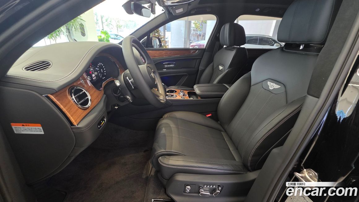 Bentley Bentayga 2025