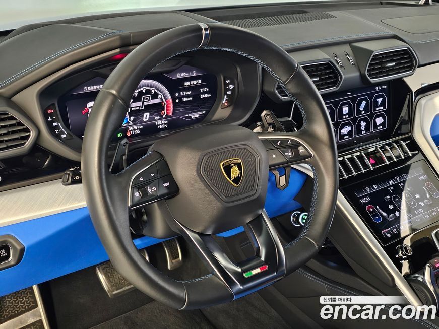 Lamborghini Urus 2021