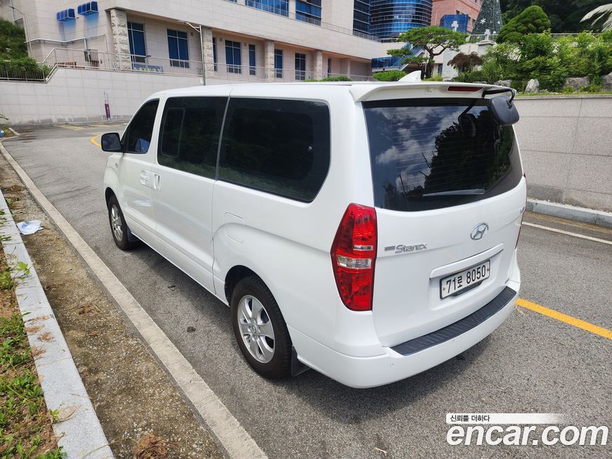 Hyundai Starex 2018