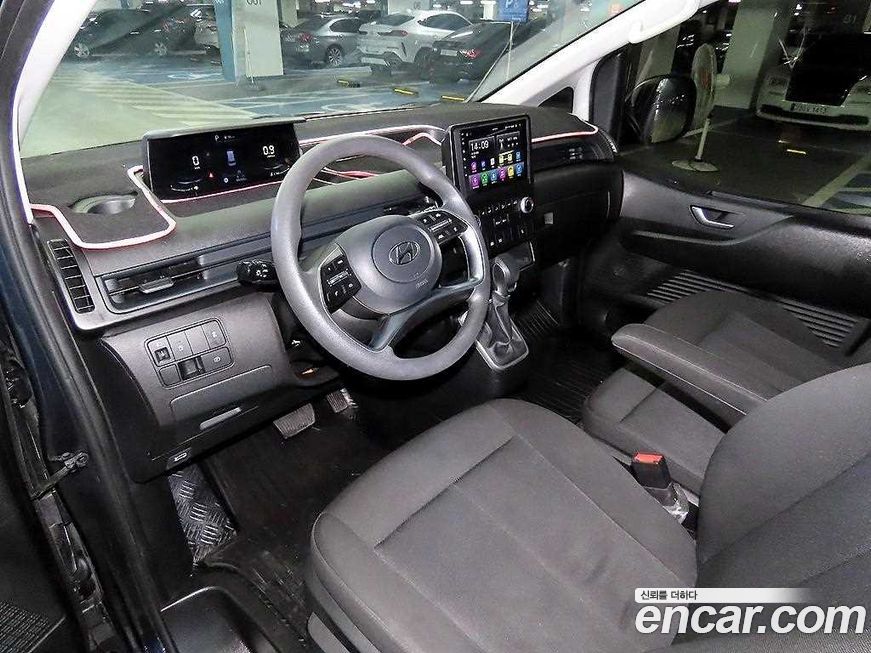 Hyundai Staria 2023